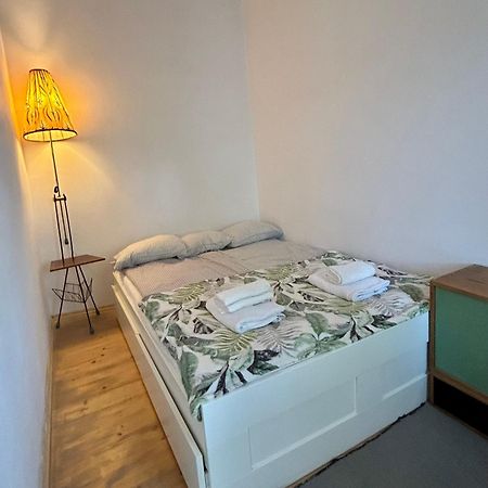 Tenement Apartment 90M2 City Center Krasków Exterior foto